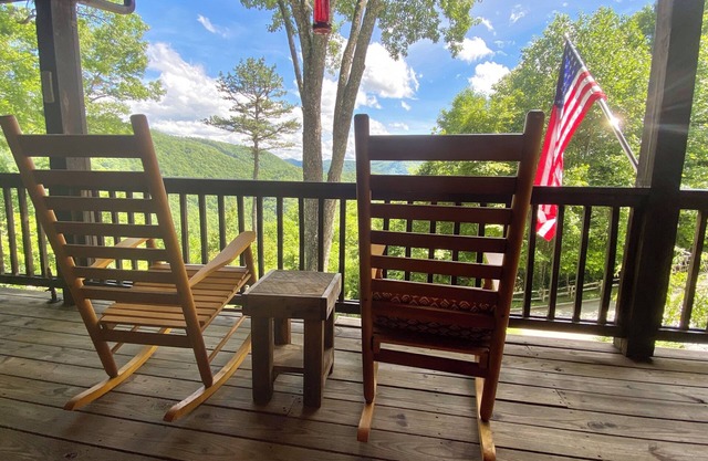 Cozy Mountain Cabin! Amazing Views Fire Pit Wraparound Deck Serene Retreat