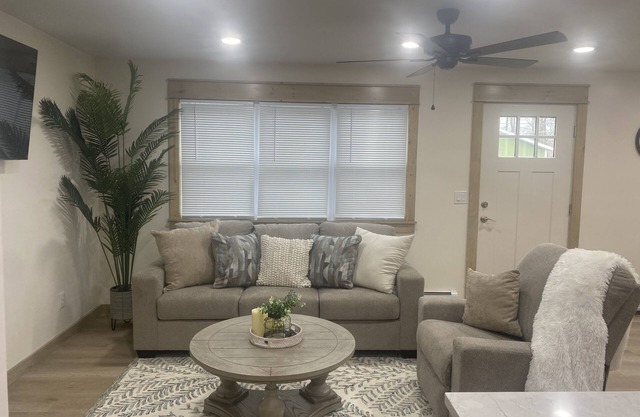 Cozy, Newly Renovated Home close to All Star Village and Baseball Hall of Fame