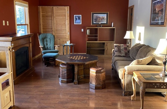 Cozy Northwoods Cabin