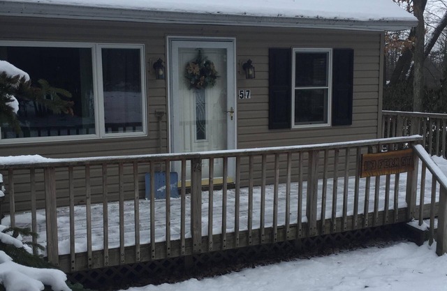 Cozy Pocono Home In The Heart Of Lake Harmony