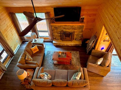 Cozy Poconos Cabin