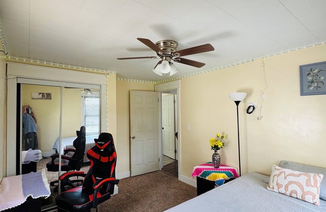 Cozy Private Room in a Quiet Neighborhood"