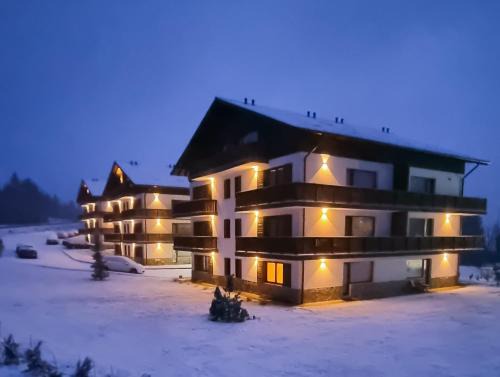 Cozy Retreat Grand Chalet Aparthotel