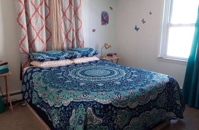 Cozy Room In The House Right Across First Public American Revere Beach And Ocean