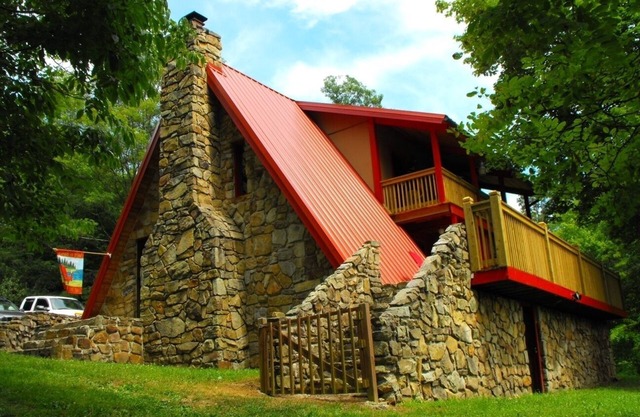 Cozy, Rustic A Frame on Big Creek Sleeping 8-10 Guests