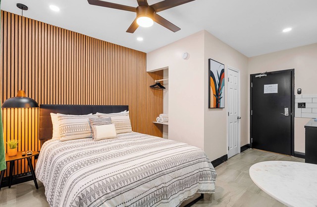 Cozy SoBe Studio | Free Parking & More