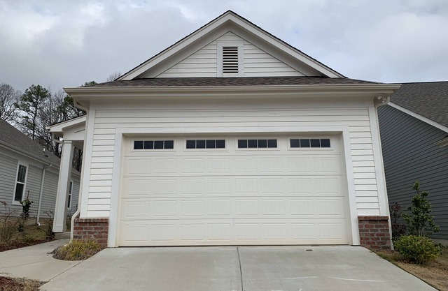 Cozy Southern Retreat, 4 Spacious Bedrooms, Massage Chair, 8 Mins to Ole Miss