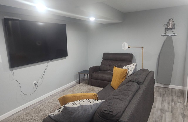 Cozy studio with separate entrance
