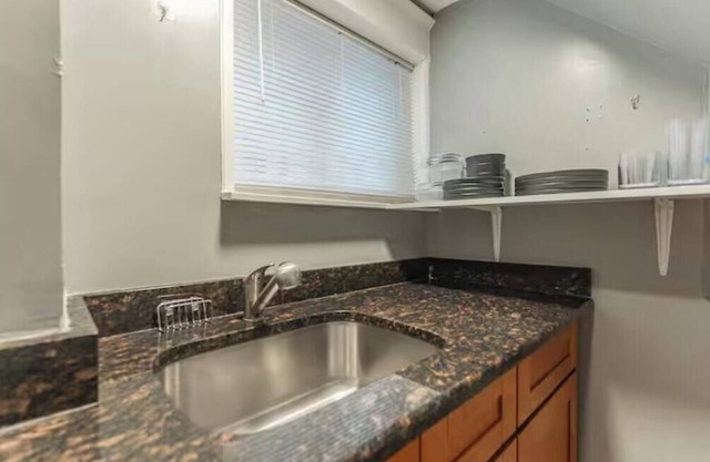 Cozy & Stylish 1BR | near CHOP & Penn