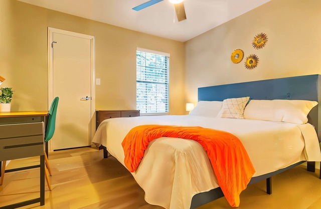 Cozy Suite | Access to Pool, Gym & Parking