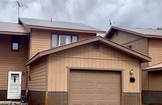 Cozy two bedroom Fairway Condo