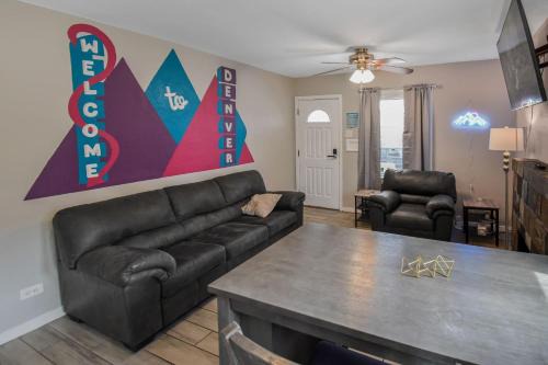 Cozy upper unit great for family visiting Zoo medica campus and downtown