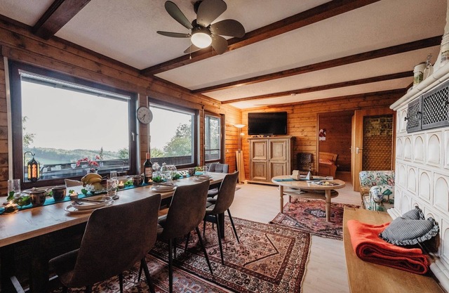 Cozy vacation apartment with south-facing balcony