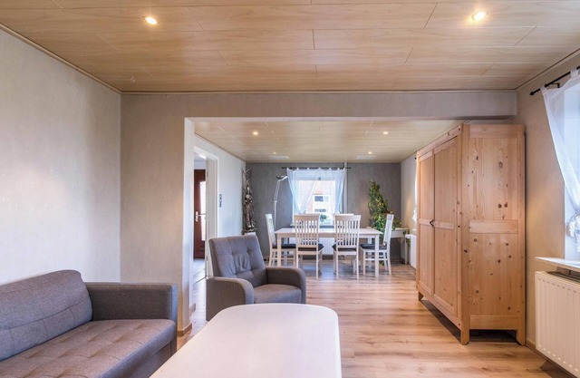 Cozy Vacation Home "Nordseerobbe" by the Sea with Wi-Fi