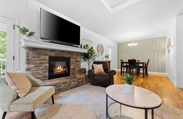 Cozy Villa Violà *Golfing & Downtown* Sleeps 8