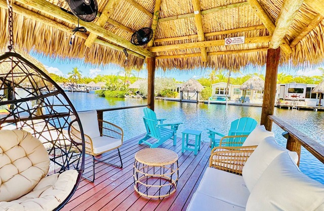 Cozy Waterfront Retreat w/Private Boat Dock + Tiki
