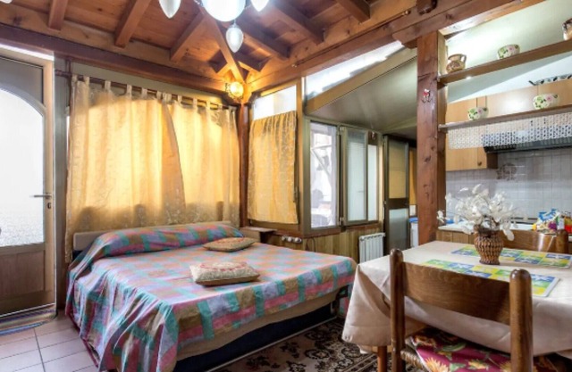 Cozy wooden annex in Pistoia