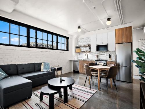 CozySuites NLG - Modern 2BR condo #11