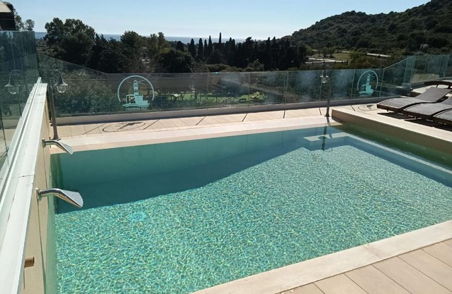 Crabonaxa Suites