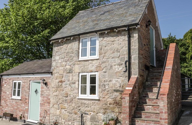 Craignant Warrant, Oswestry