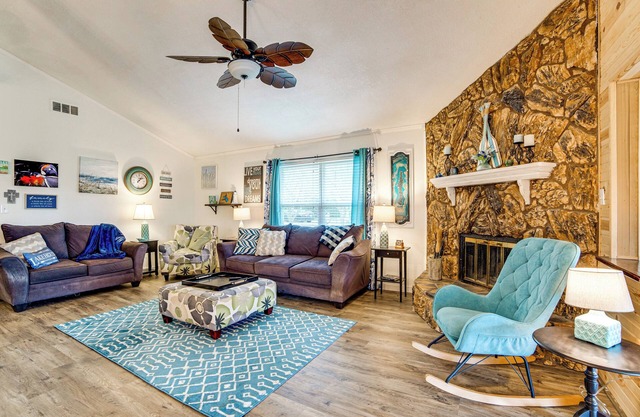 Crappie Fishing On Site! Lake Tawakoni Escape