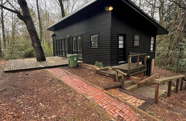 Creekside Cabin - 5 Mins From LA TECH & Sports Complex