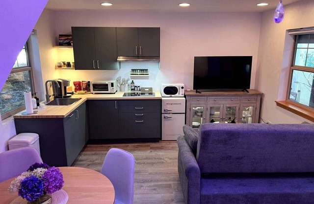 Creekside Designer Loft in Beaverton