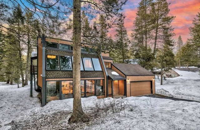 Creekside Donner Retreat
