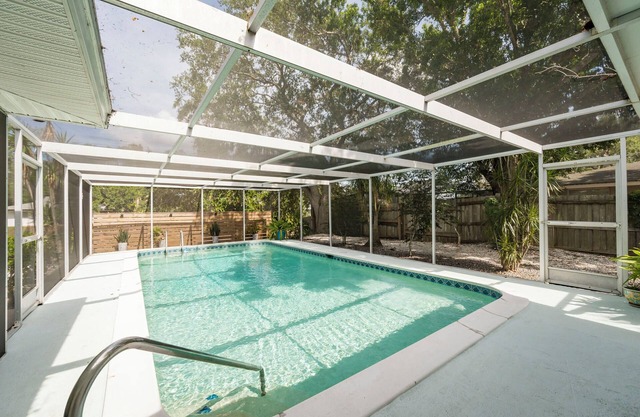 Creekside Heated Pool Mini Put Put in Heart of SRQ