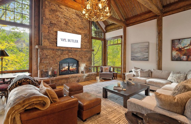Cresta Lodge by Vail Butler - Ski in/out, Hot Tub, Pool, Amazing Views
