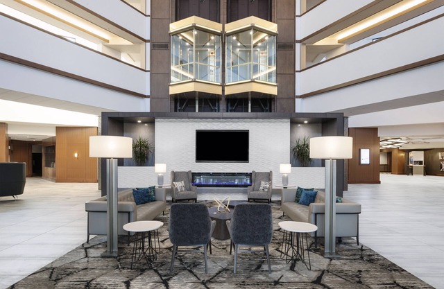 Crowne Plaza Lansing by IHG