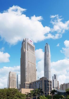 Crowne Plaza Shenzhen Futian, Near to Shenzhen Convention&Exhibition Centre, Shenzhen Stock Exchange and Shenzhen Civic Center, Outdoor Heated Pool