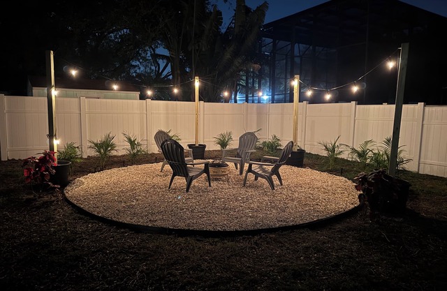 Crystal Beach Cozy Cottage - Your Perfect Vacation Escape!