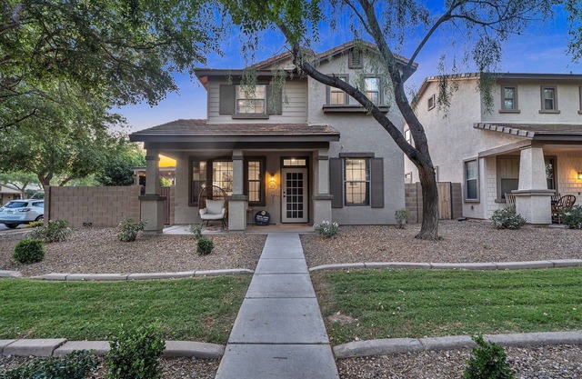 Cuban inspired Mid Term Rental in the heart of Gilbert