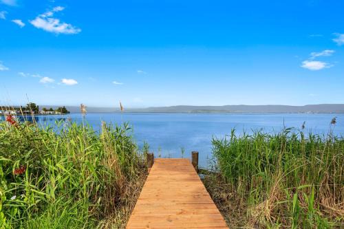 Cudgeree Bay Lake House