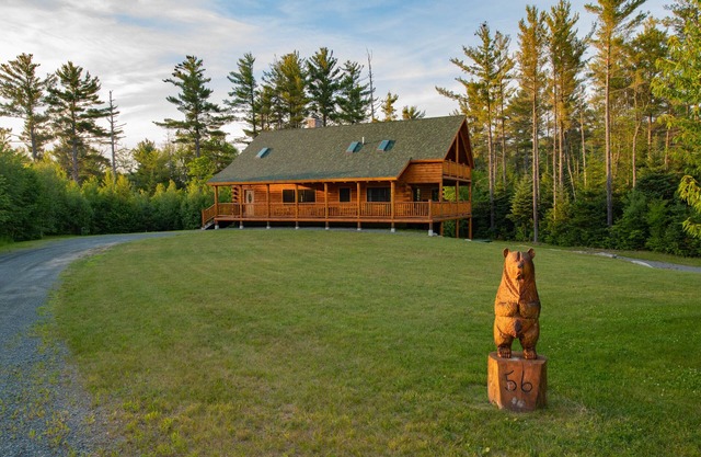 Custom Built Log Cabin Twin Mountain Bretton Woods Cannon Franconia 3 King beds