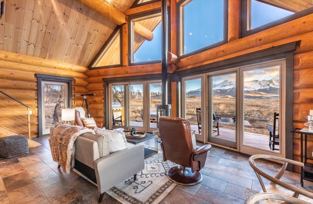 Custom log home in Telluride with epic mountain views