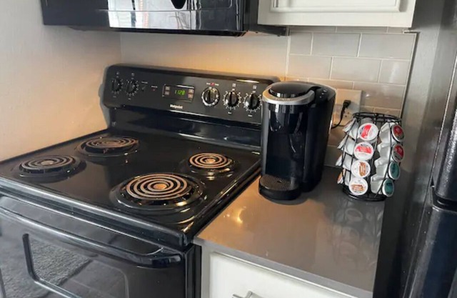 Cute and Cozy Rental -Close to