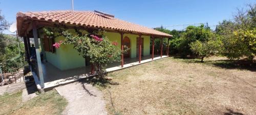 Cute House with mountain views