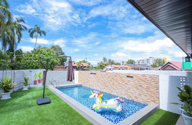 D' Village Cottage 2 – Private Pool Villas