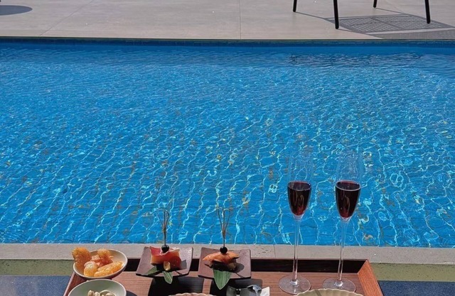 Dali Puyu VILLA Cliff Seaview Hotel