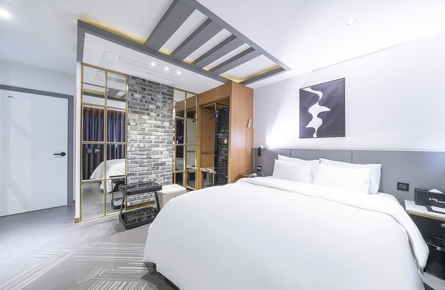 Dangjin Newcastle Hotel