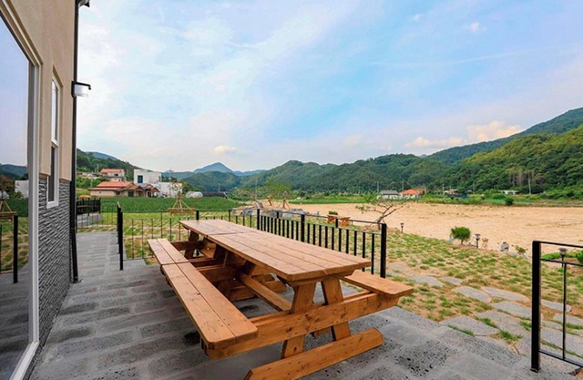 Danyang The Valley Pension