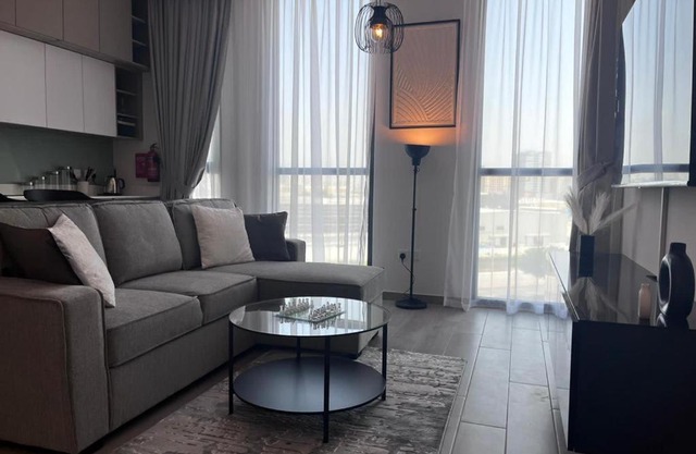 Dar Alsalam - Premium and Spacious 1BR With Balcony in Noor 2