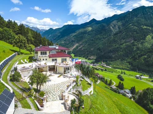 Das Land-Palais - Your lovely Mountain Hideaway