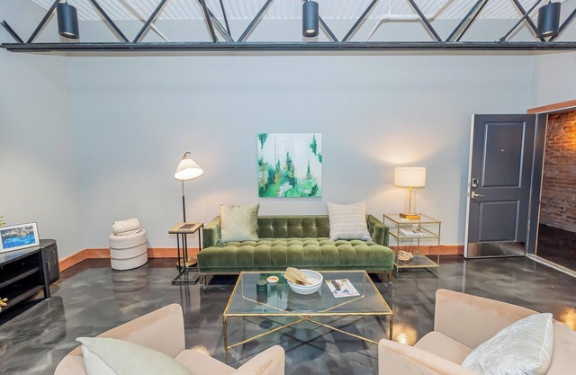 Date Night Redefined! Boutique Hotel *Must See*
