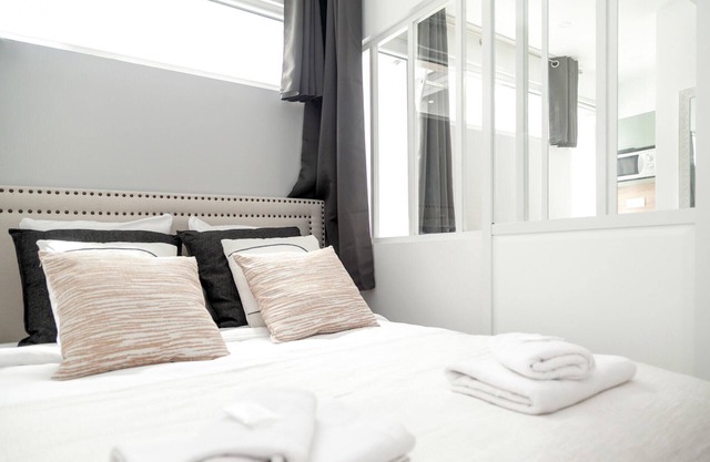 David D Angers 27 - One Bedroom Apartment, Sleeps 3