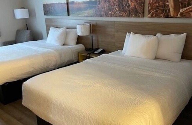 Days Inn by Wyndham Ames