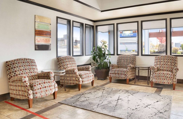 Days Inn by Wyndham Bend