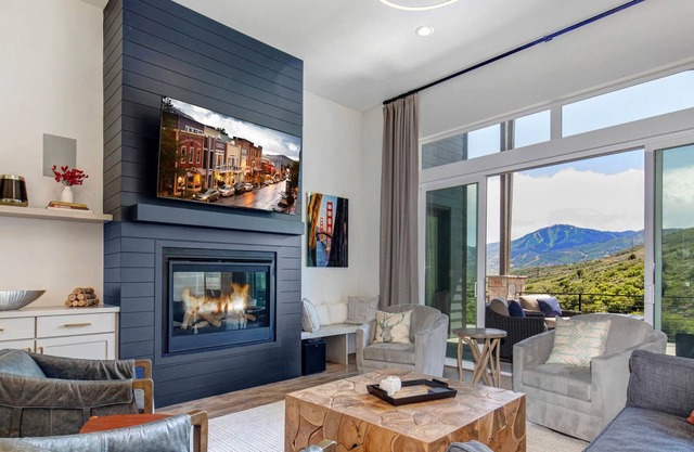 Deer Springs 12755 Private Hot Tub-Outdoor seating-Unbeatable Views